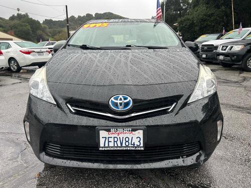 2014 Toyota Prius v Three