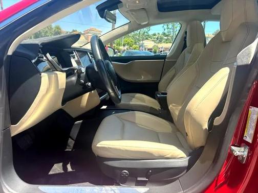 2016 Tesla Model S 90D