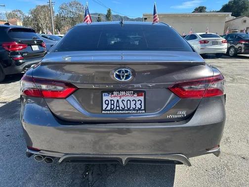 2022 Toyota Camry SE
