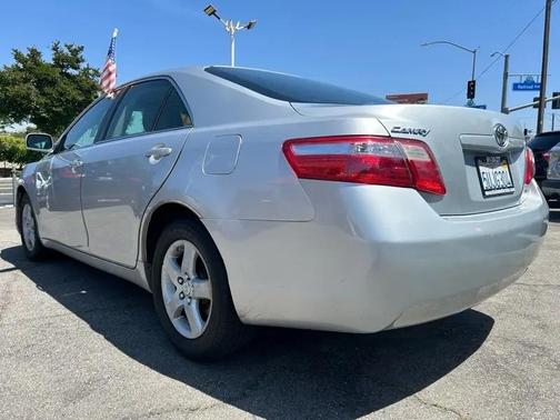 Titanium Metallic 2007 Toyota Camry CE