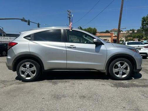 Alabaster Silver Metallic 2016 Honda HR-V EX-L w/Navigation