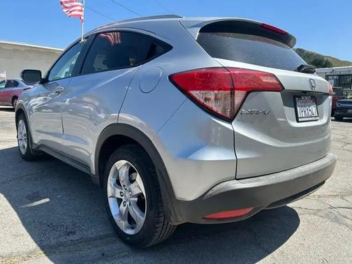 Alabaster Silver Metallic 2016 Honda HR-V EX-L w/Navigation