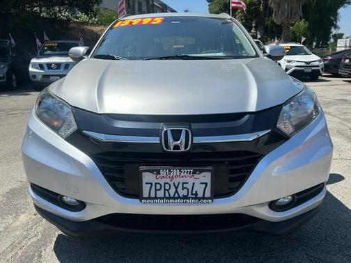 Alabaster Silver Metallic 2016 Honda HR-V EX-L w/Navigation