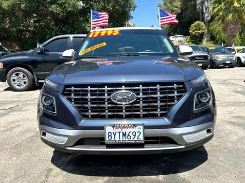 2022 Hyundai VENUE Limited