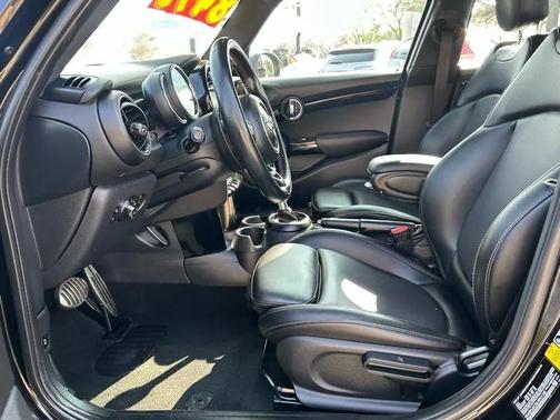 Midnight Black Metallic 2018 MINI Hardtop Cooper S