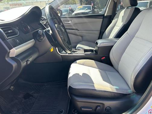 2016 Toyota Camry XLE