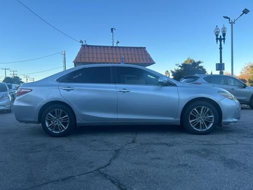 2016 Toyota Camry XLE