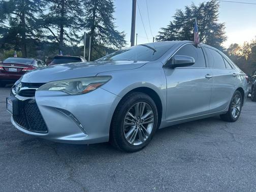 2016 Toyota Camry XLE