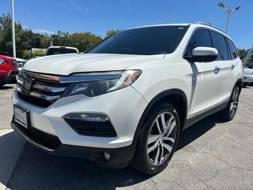White Diamond Pearl 2017 Honda Pilot Elite