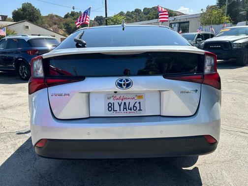 2019 Toyota Prius L