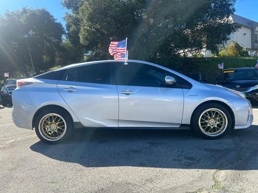 2016 Toyota Prius Two Eco