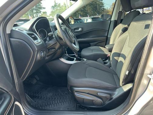 2019 Jeep Compass Sport