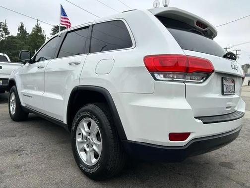 Bright White Clearcoat 2015 Jeep Grand Cherokee Laredo