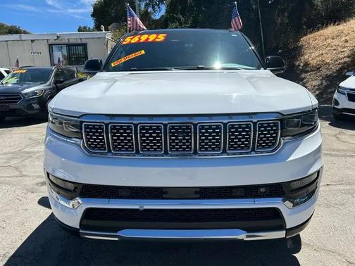 White 2023 Jeep Grand Wagoneer Series III 4WD