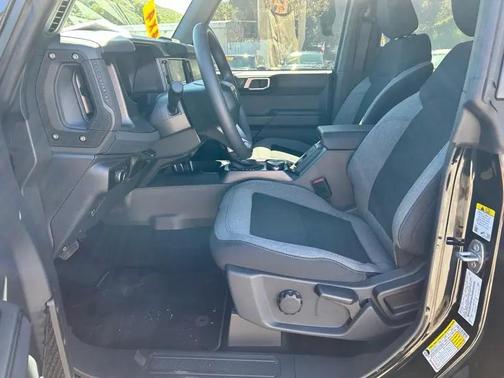 2025 Ford Bronco Base 4-Door