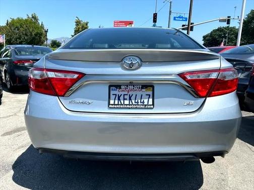 2015 Toyota Camry SE