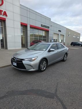 2017 Toyota Camry Hybrid SE