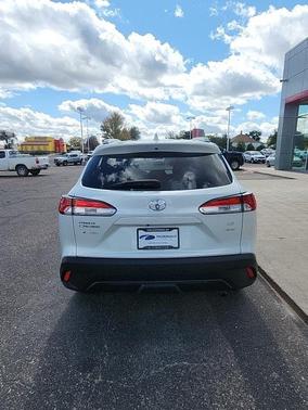 2022 Toyota Corolla Cross LE