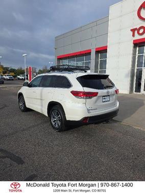 Blizzard Pearl 2017 Toyota Highlander XLE