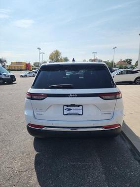 2023 Jeep Grand Cherokee Laredo