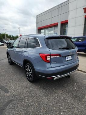 2022 Honda Pilot AWD Elite