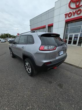 2021 Jeep Cherokee Trailhawk