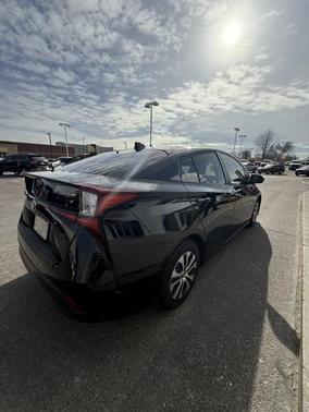 2022 Toyota Prius LE