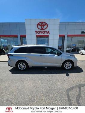 Celestial Silver Metallic 2022 Toyota Sienna XSE 7 Passenger
