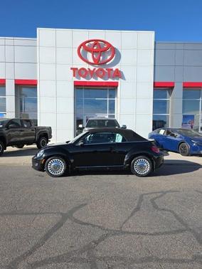 2015 Volkswagen Beetle Auto 1.8T w/Tech