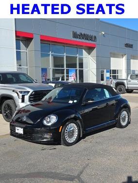 2015 Volkswagen Beetle Auto 1.8T w/Tech