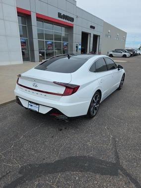 Quartz White 2022 Hyundai SONATA SEL Plus