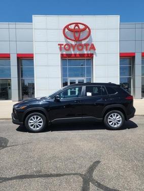 2025 Toyota Corolla Cross LE