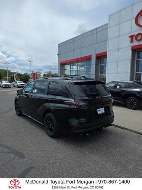 Midnight Black Metallic 2026 Toyota Sienna Woodland Edition