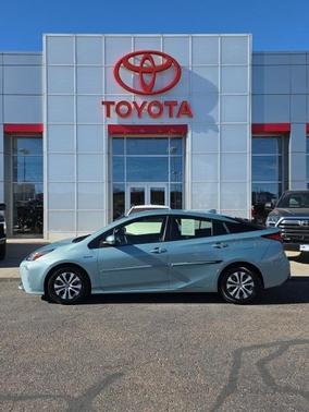 2022 Toyota Prius LE