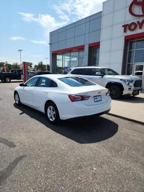 2022 Chevrolet Malibu FWD LT