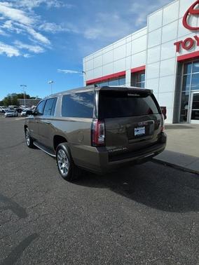 2016 GMC Yukon XL SLT