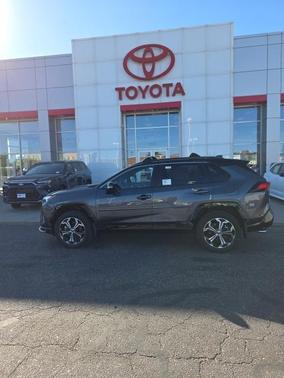 2025 Toyota RAV4 Hybrid SE