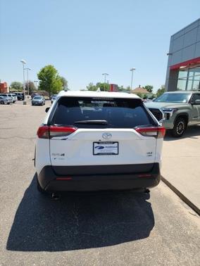 2020 Toyota RAV4 XLE Premium
