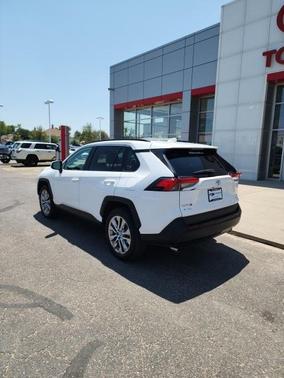 2020 Toyota RAV4 XLE Premium