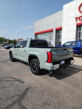 2025 Toyota Tundra SR5