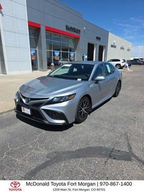 Celestial Silver Metallic 2023 Toyota Camry SE