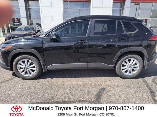 2025 Toyota Corolla Cross LE