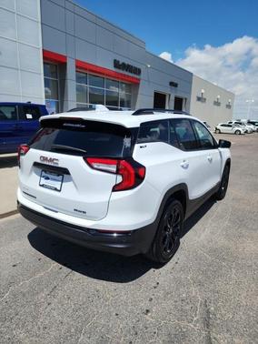 2022 GMC Terrain SLT