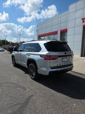 2025 Toyota Sequoia Platinum