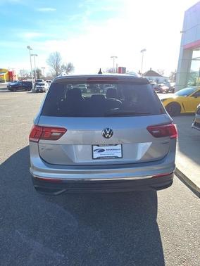 2024 Volkswagen Tiguan 2.0T SE 4MOTION