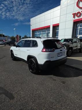 2023 Jeep Cherokee Altitude