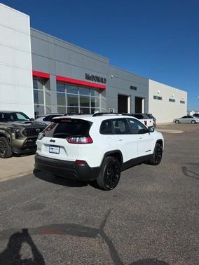 2023 Jeep Cherokee Altitude