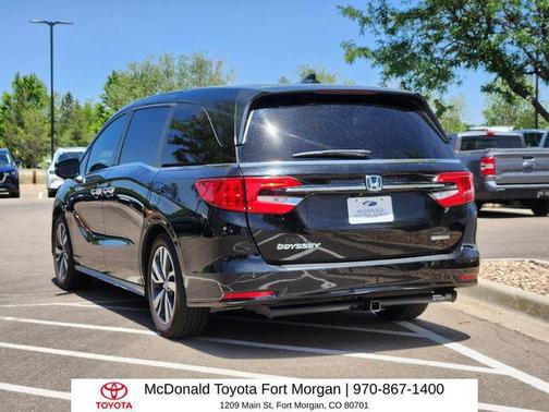 Crystal Black Pearl 2022 Honda Odyssey Touring