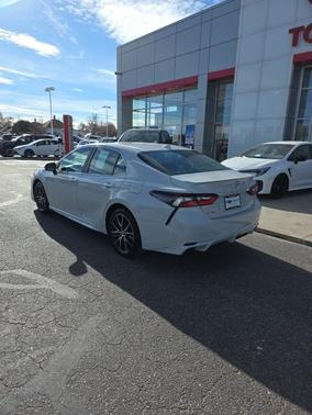 2024 Toyota Camry SE