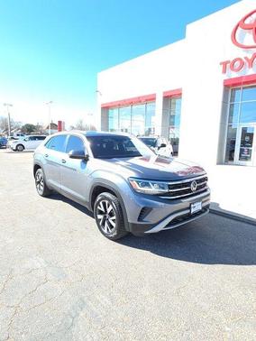 2022 Volkswagen Atlas Cross Sport 2.0T SE